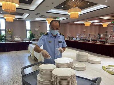 济南市平阴县市场监管局开展餐饮具和自制油条油饼专项检查