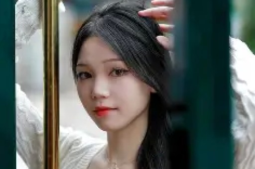 详细阅读:五一假期娱乐圈爆红!三个大瓜引热议——艳星削发为尼、断绝父子关系、知名女星被控出轨 五一假期娱乐圈爆红!三个大瓜引热议——艳星削发为尼、断绝父子关系、知名女星被控出轨