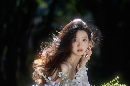 娱乐圈大瓜连连！黄子韬违规停车被罚迪丽热巴新片惊喜亮相