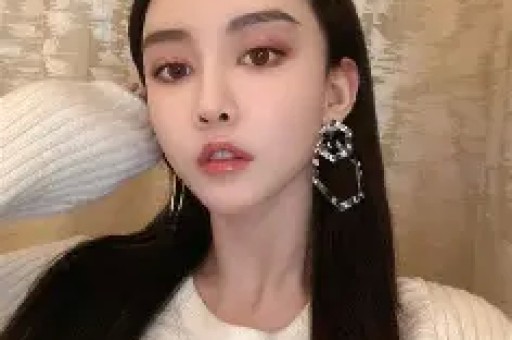 90后看老总：从劳模到靶心沉默的雷军和崩塌的人设